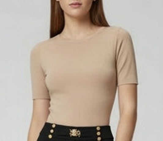 Plain Capri pants with facial design