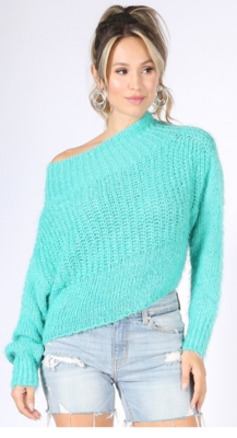 LOOSE NECK SWEATER YOU CAN WEAR AS LITTLE OFF SHOULDER SWETER  Fabric Contents 100% POLY Made in China