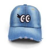 ONE SIZECAP FOR BOTH UNISEXIN TWO COLORS AS SHOWN HERE