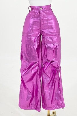 Metallic pink cargo pants fashion at your finge tips 100% NYLON MEDE IN CHINA (Copia)