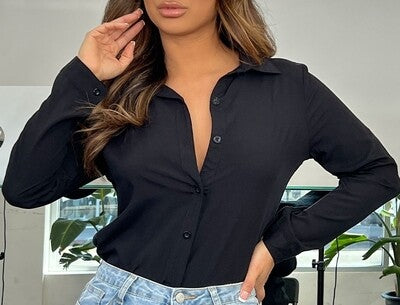 Camisa negra lisa abotonada  un CAMISA 100% VISCOSA (TEJIDA) FABRICADA en mentón