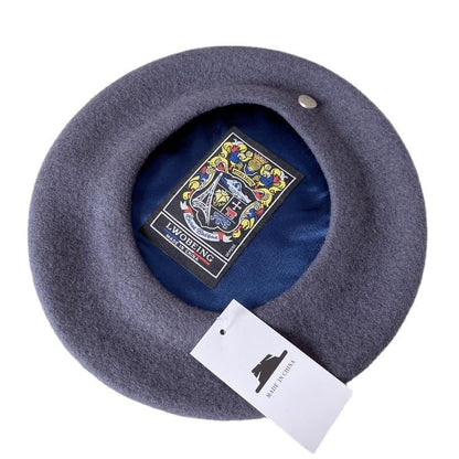 Spanish Wool Beret Hat Female Elegant French Painter Hat Badge Satin Lined British Retro Stewardess Hat Matcha Color M (56-58cm)