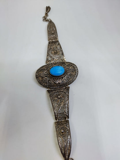 Curious special but unique looks old but is new