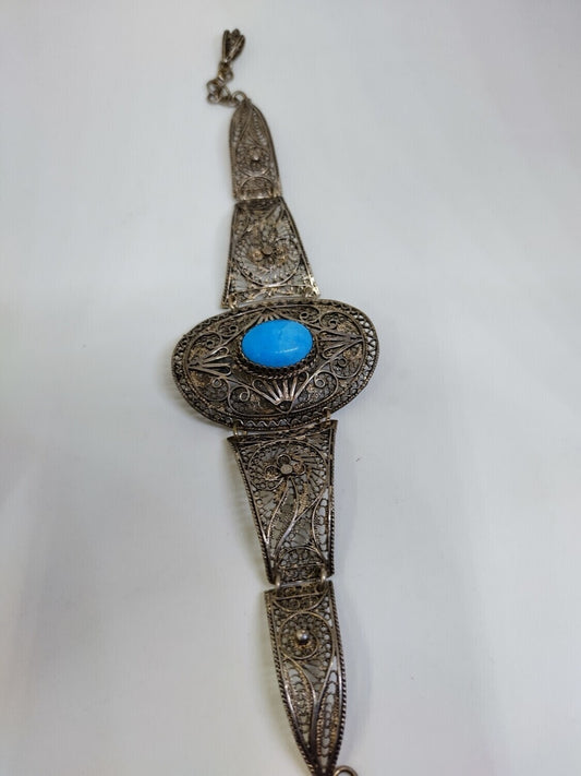 Curious special but unique looks old but is new