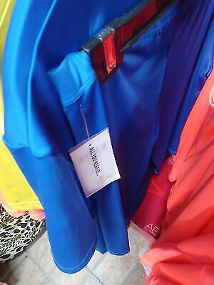 Two pieces different Color