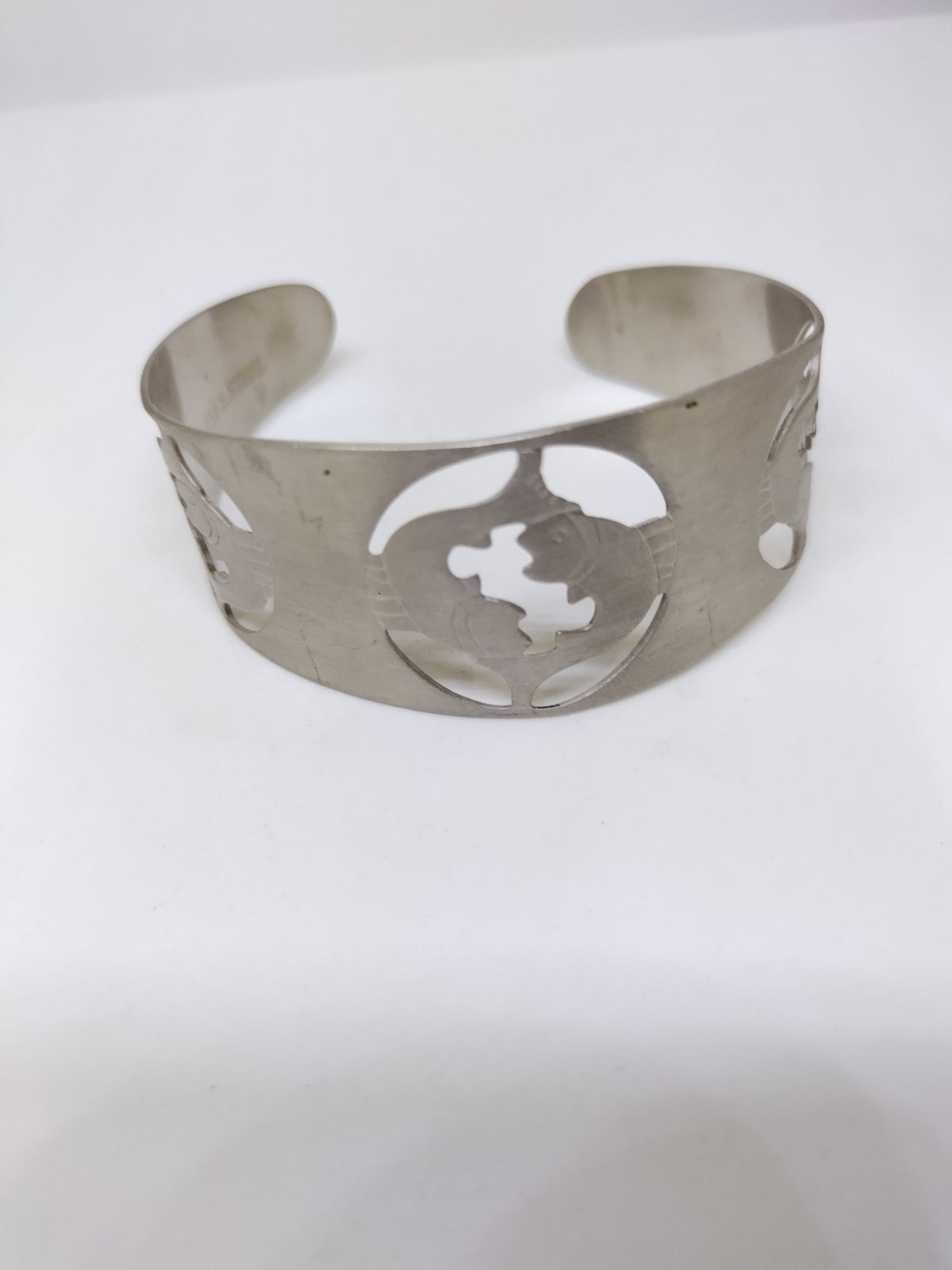 bracelet with zodiac symbols