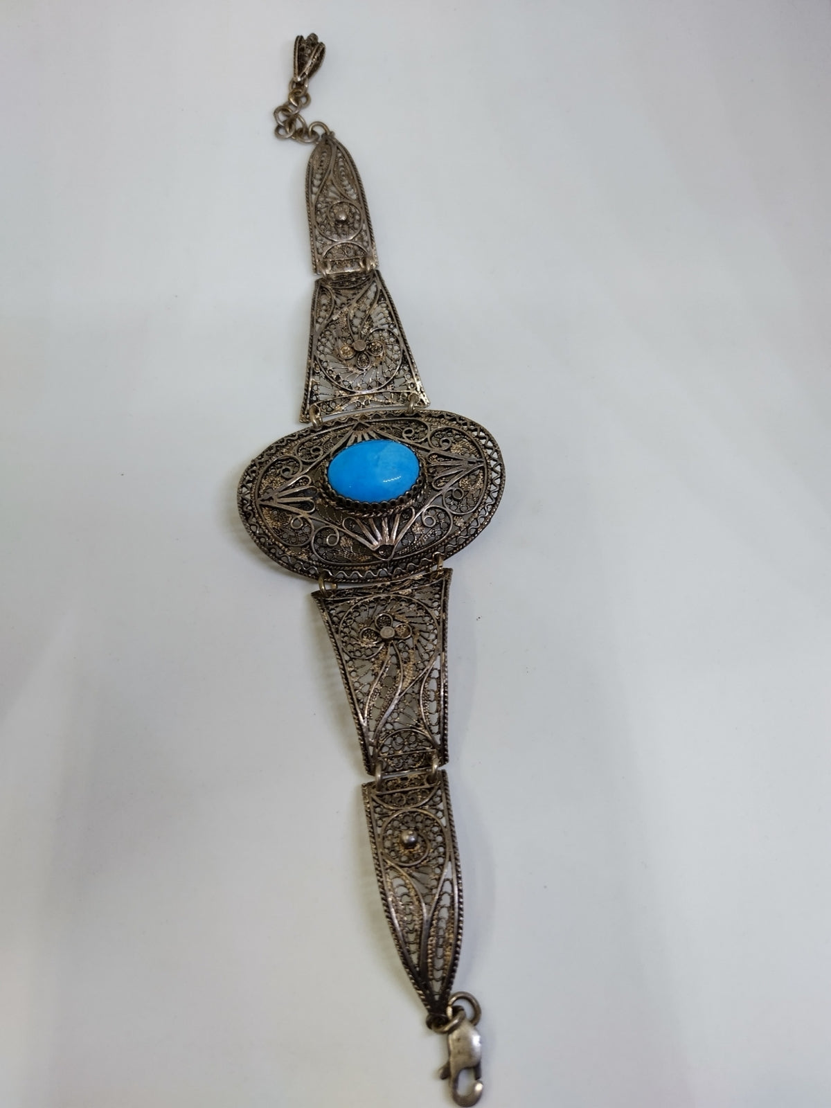 Curious special but unique looks old but is new