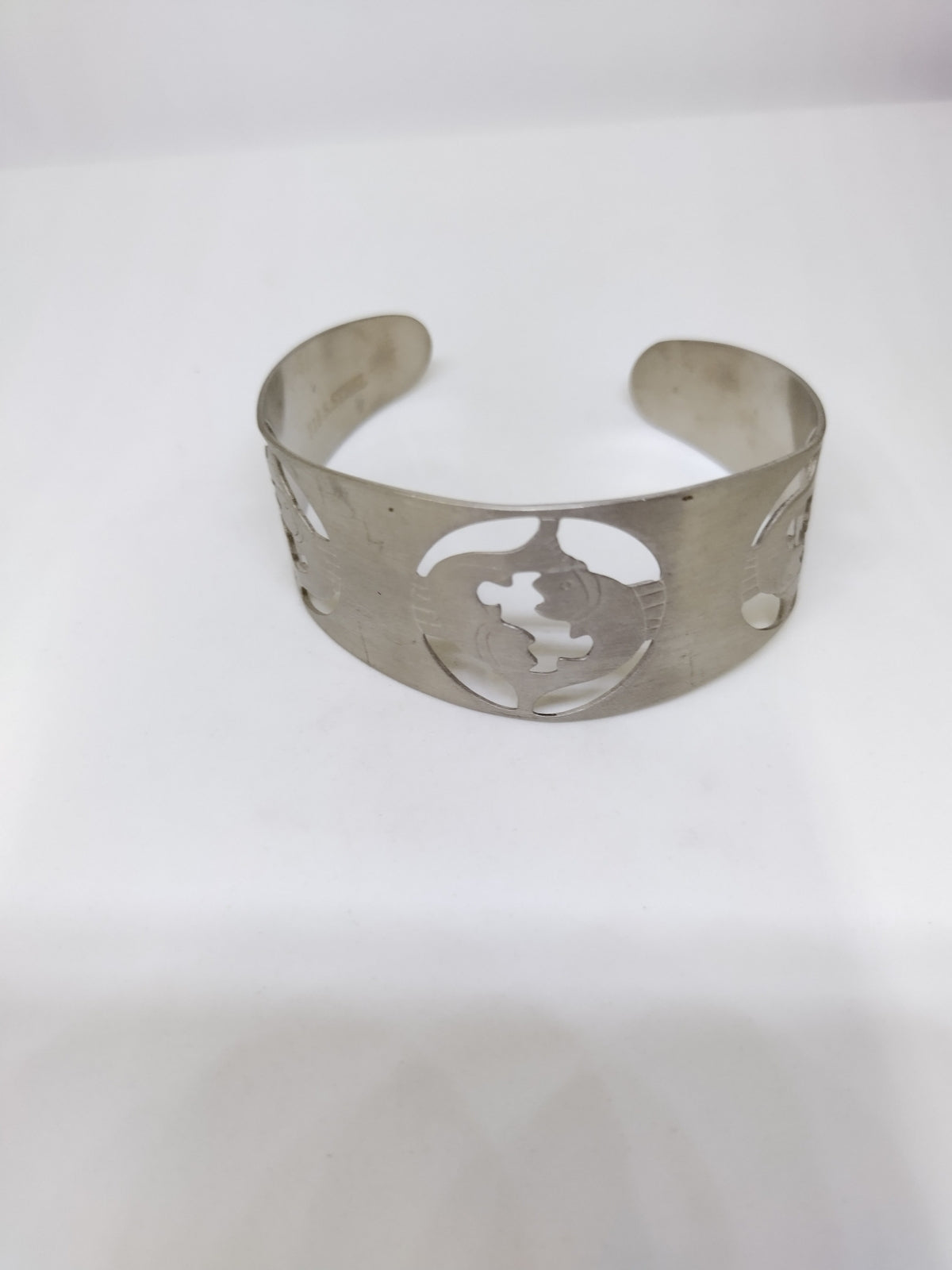 bracelet with zodiac symbols