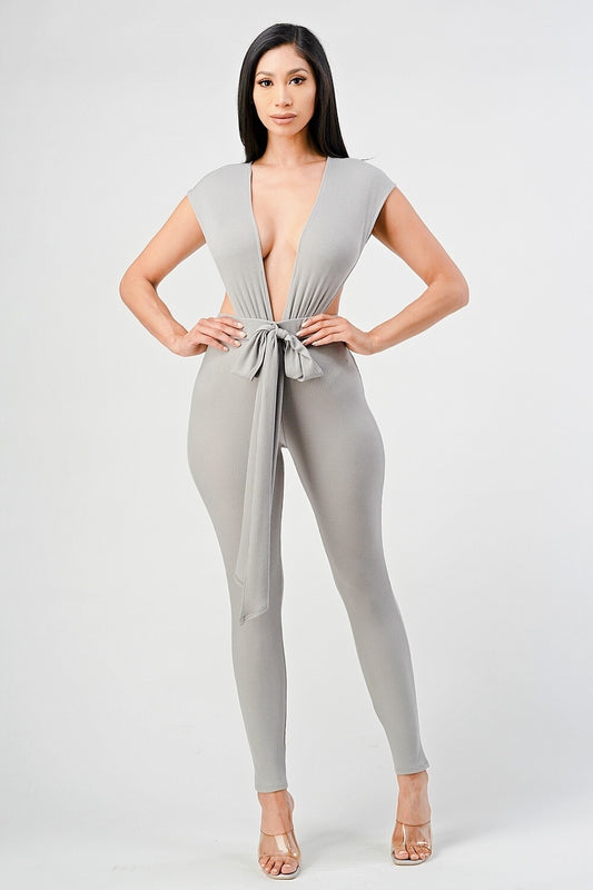 Jonsu en corte de adelante y atrás en negro liso