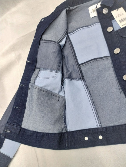 jackets en jeans azul claro y azul oscuro.