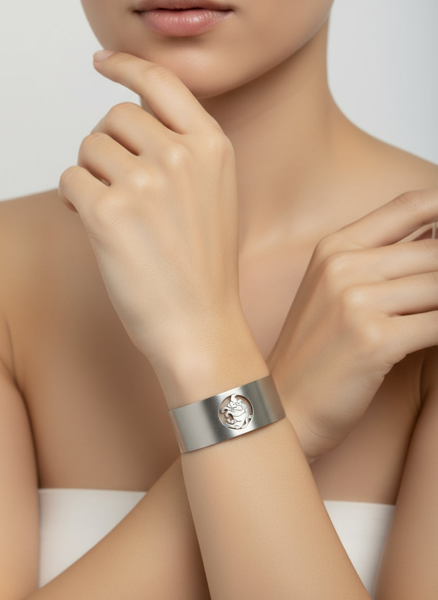 bracelet with zodiac symbols