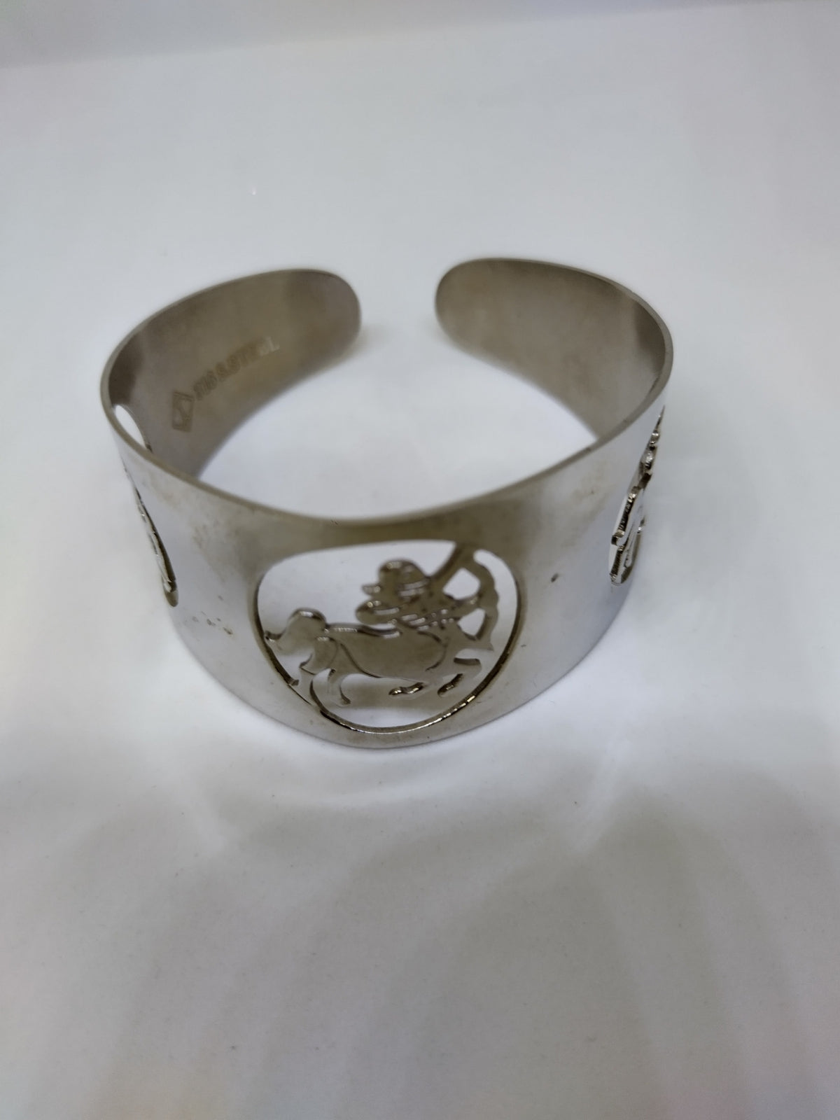 bracelet with zodiac symbols