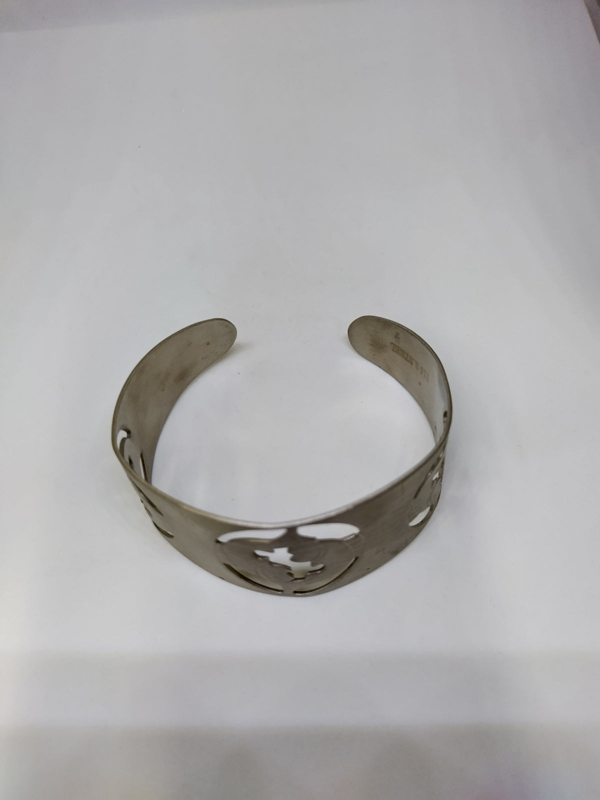 bracelet with zodiac symbols