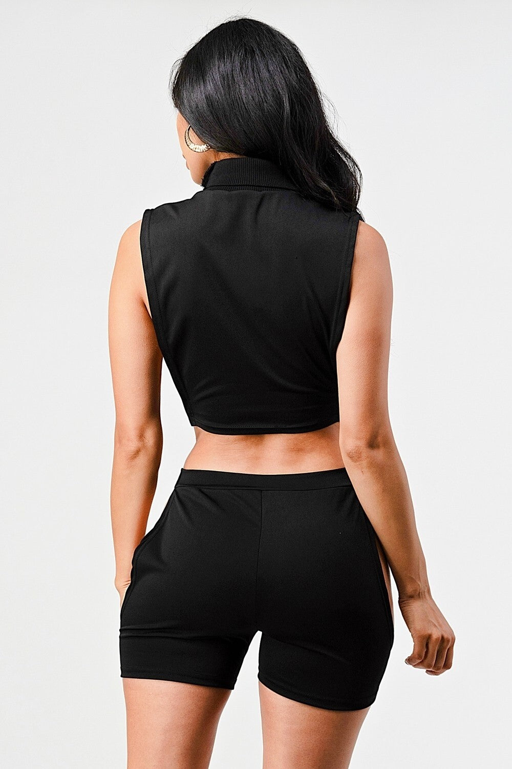 Conjunto de dos piezas en dos colores fucsia y negro