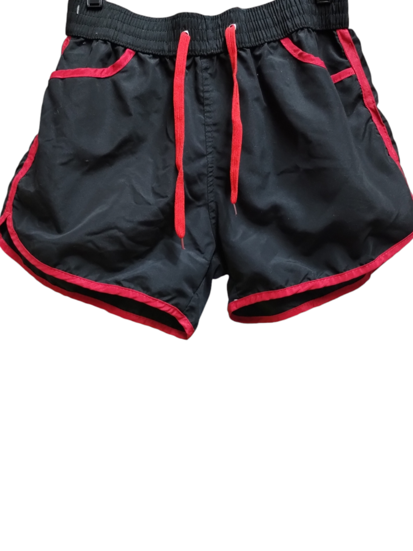 Short pants in varied colors for summer