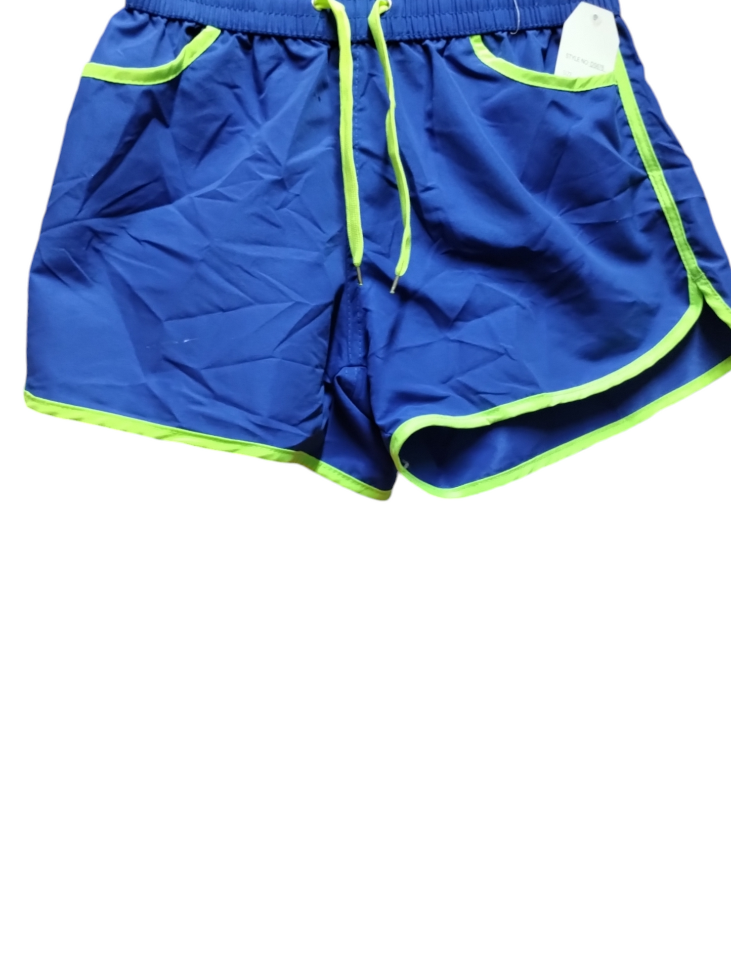 Short pants in varied colors for summer