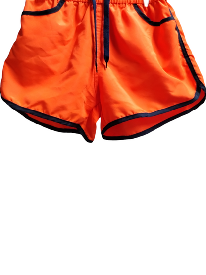 Short pants in varied colors for summer