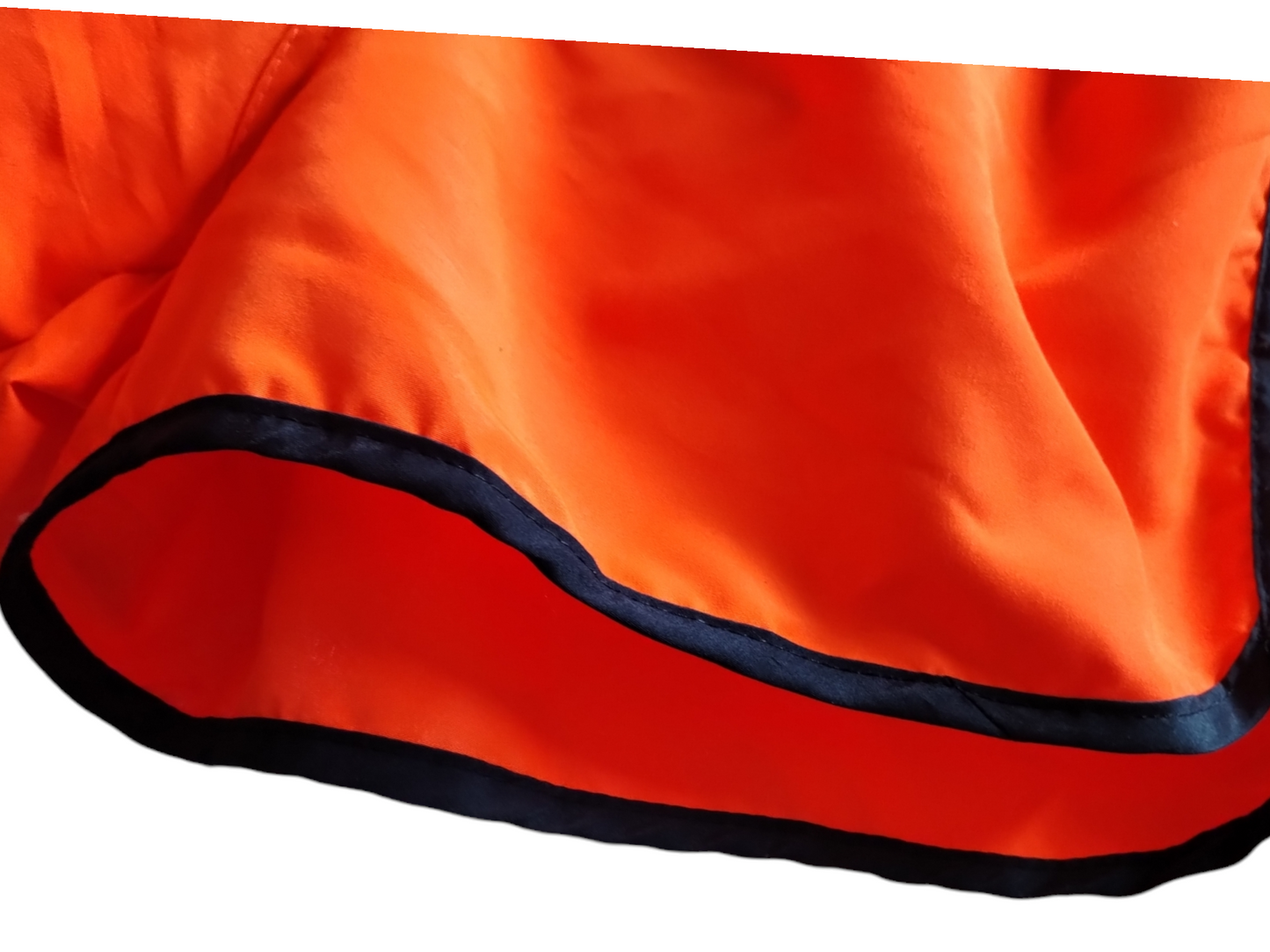 Short pants in varied colors for summer