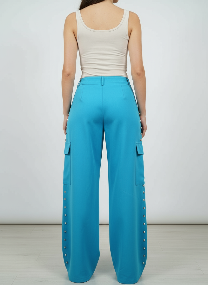 Cargo pants with side pockets and silver buttons