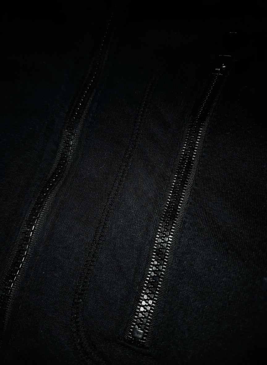 Sweater for the cold with Juri