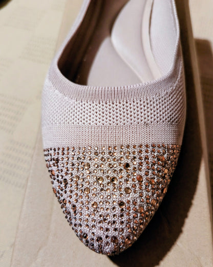 All-day comfort cushioned casual shoe