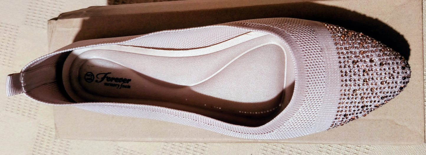 All-day comfort cushioned casual shoe