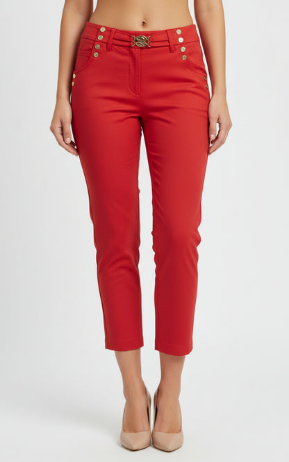 Plain Capri pants with facial design