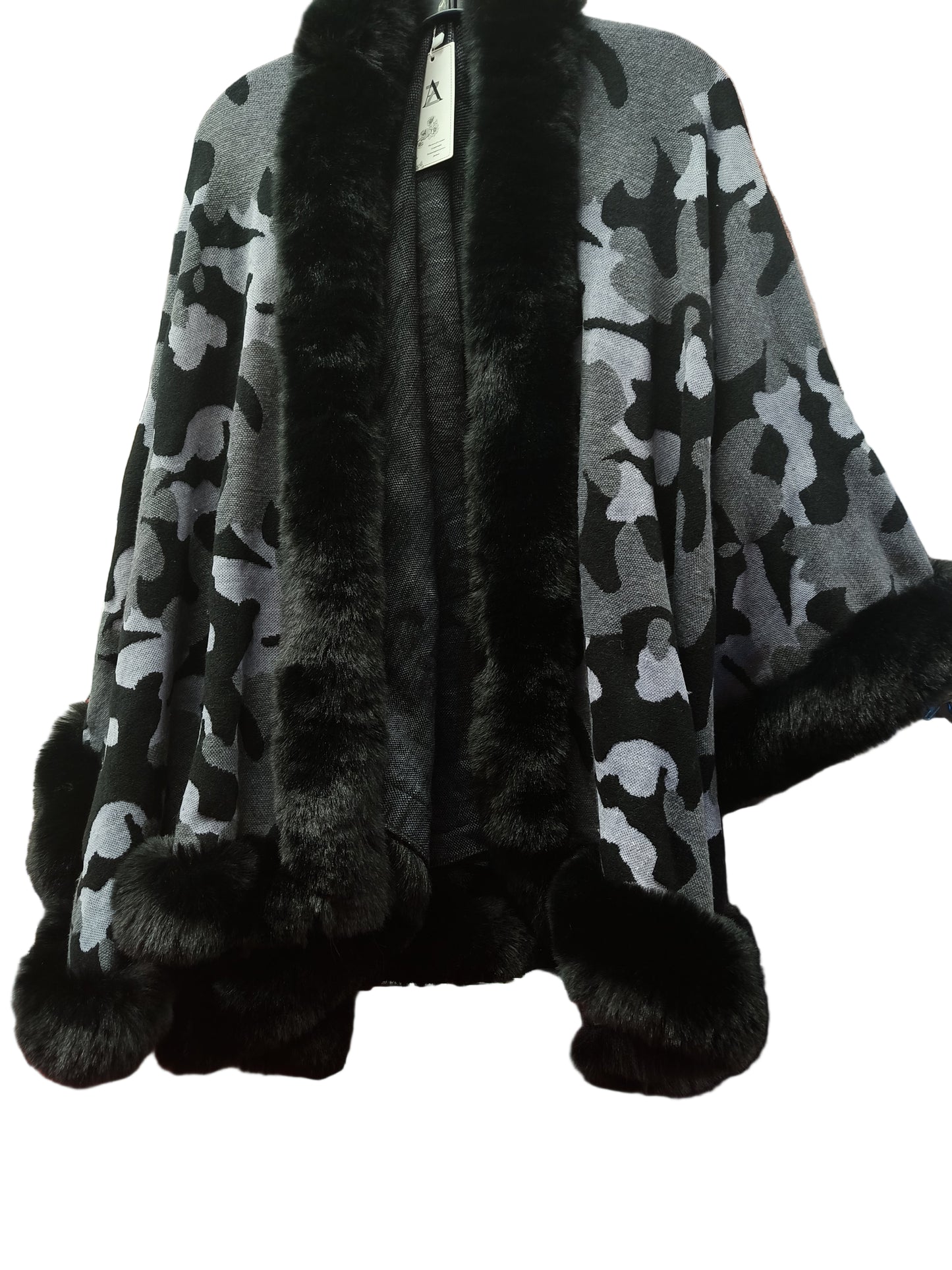 Carin for the cold or for any occasion, total elegance