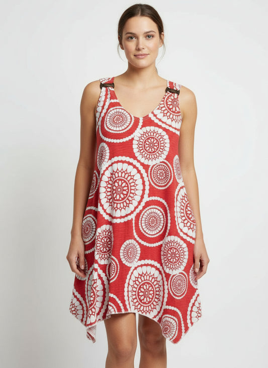 Printed blouse in different colors with a flared top