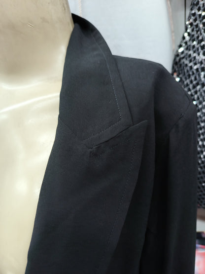 Blazer in solid black