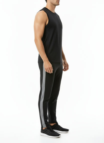 Trousers for protection against the cold with wool inside