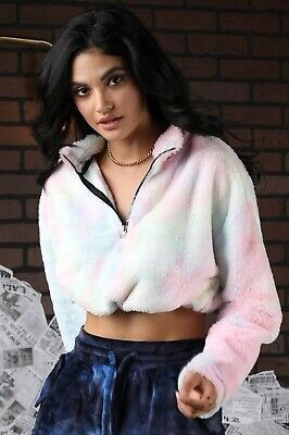 Tedy bear zip swatsrt with string at warm and cozy print