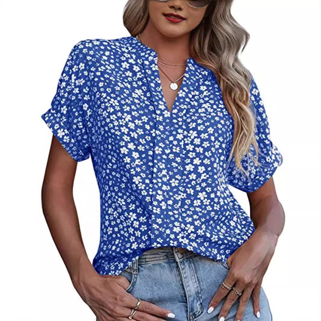 Camisa casual Camisa floral pequeña de manga corta con cuello en V plisada