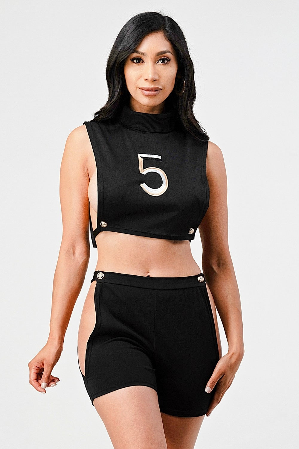 SET Two-piece set colors: fuchsia. and black.