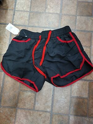 Short pants in varied colors for summer